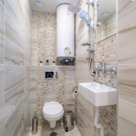 Linda Cosy Getaway Varna