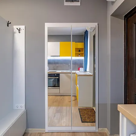 Linda Cosy Getaway *